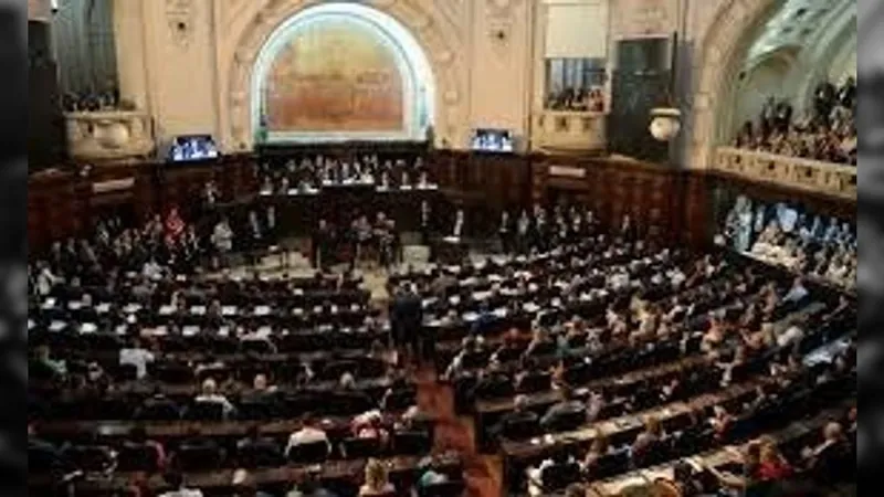 Projeto de lei que autoriza estado a negociar as dívidas com a União é aprovado