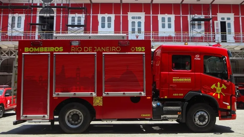 Incêndio em residência mata duas crianças em Nova Iguaçu, no Rio de Janeiro