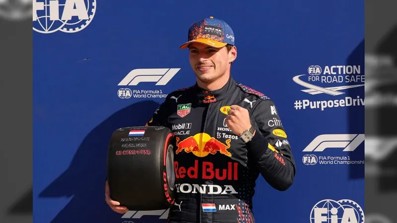 Red Bull confirma favoritismo com Max Verstappen e larga na pole position