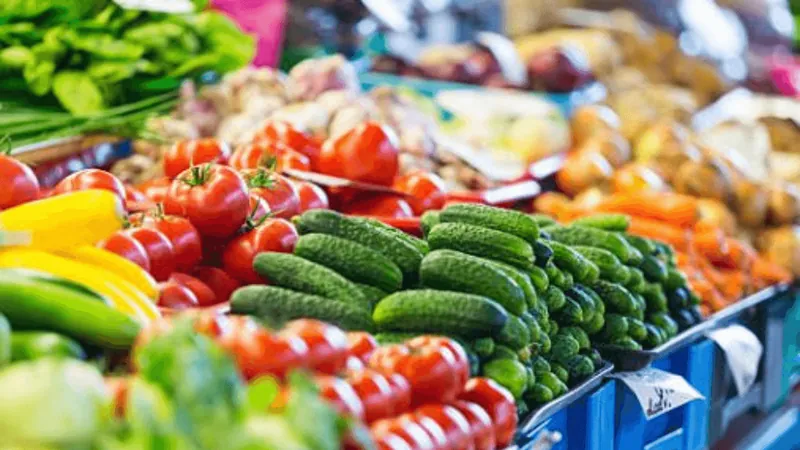 Cesta básica na RM Vale tem alta em setembro, com aumento nos preços de frutas e proteínas