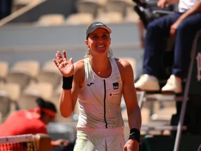 Bia Haddad perde primeiro set na semifinal em Roland Garros