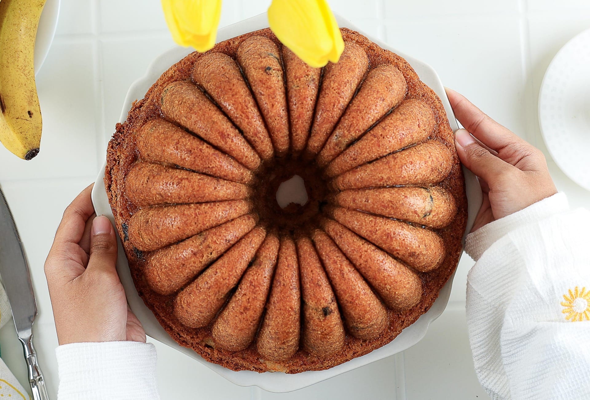 Como se faz bolo de banana simples de liquidificador fofinho e caramelizado  – MasterChef