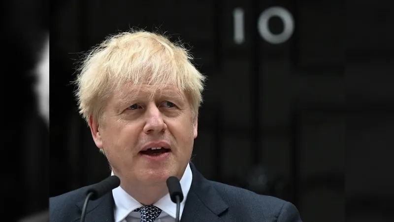 Ex-primeiro-ministro do Reino Unido, Boris﻿ Johnson, renuncia cargo de deputado