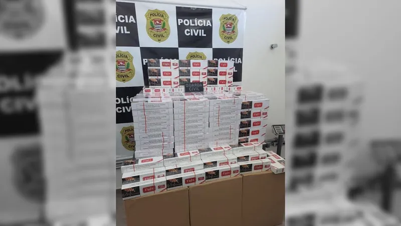 Homem é preso contrabandeando 10 mil maços de cigarros em Atibaia