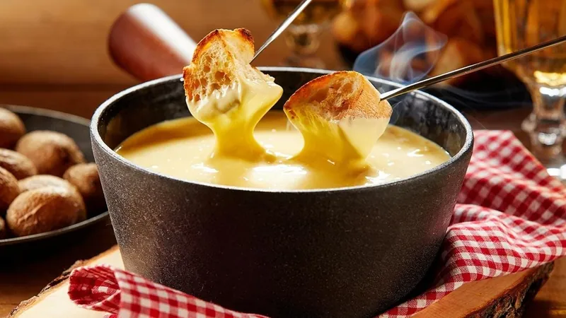 Fondue doce e salgado são boa pedida para os dias frios; veja receitas!