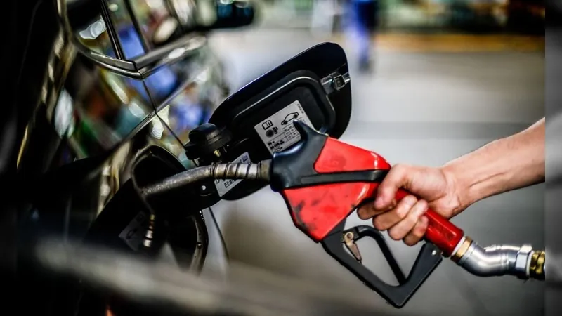 Preço médio de revenda da gasolina apresenta alta de 21 centavos