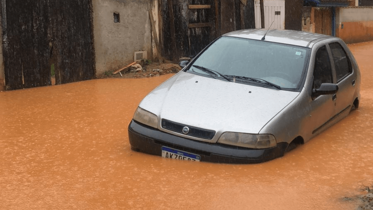 Vídeos Mostram Estragos Causados Pela Chuva Em São Sebastião 