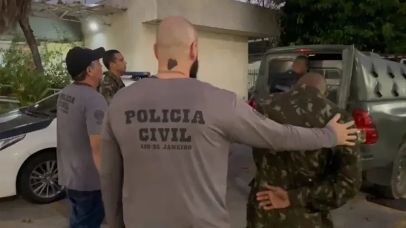 Militar acusado por roubo de cargas é preso dentro quartel no Rio