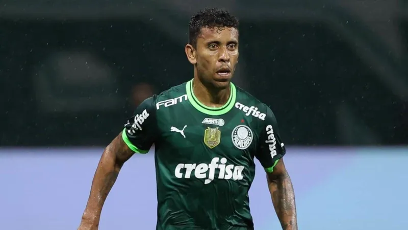 Marcos Rocha é diagnosticado com lesão na coxa direita e vira desfalque no Palmeiras