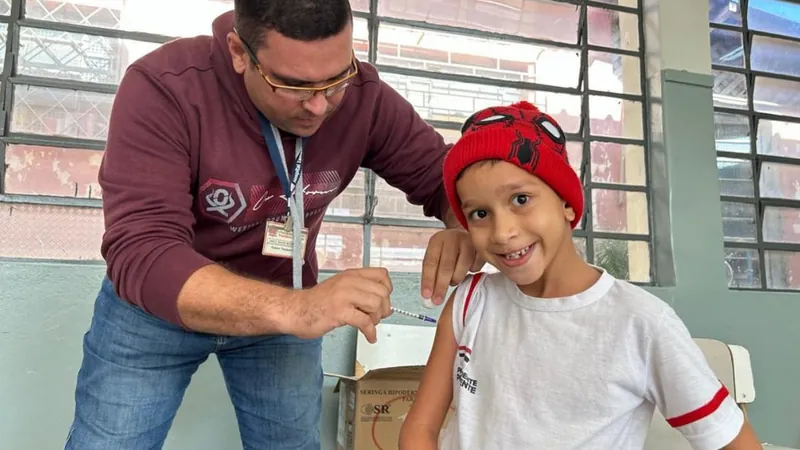 A vacinação foi na escola Domingos Ferreira de Medeiros