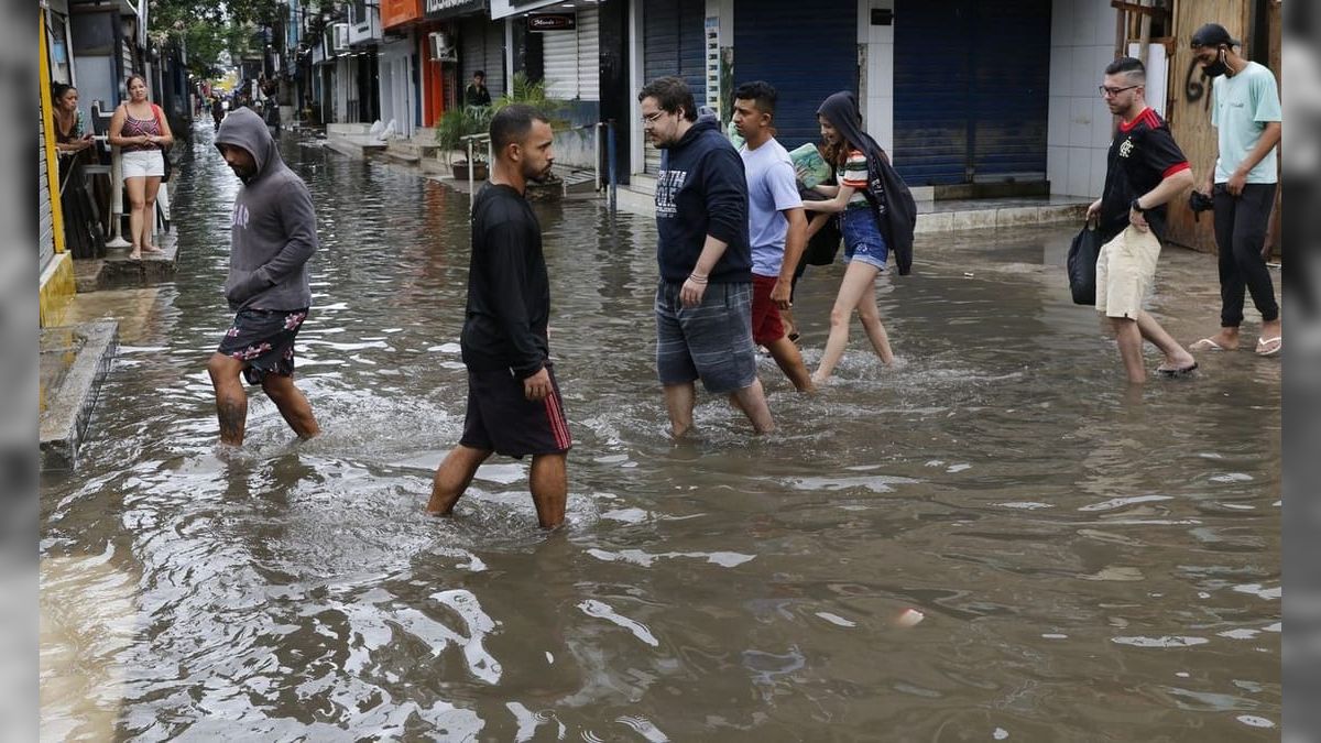 Fortes Chuvas Deixam Mortos No Rio Grande Do Sul