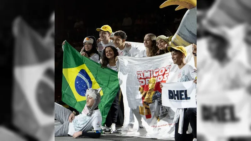 Estudantes de BH vencem torneio internacional de robótica nos EUA