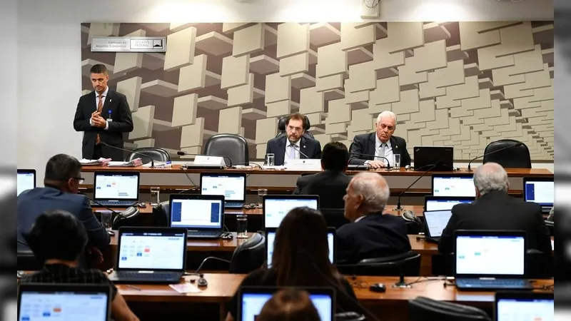 Comissão do Senado aprova regra fiscal e texto segue para o plenário