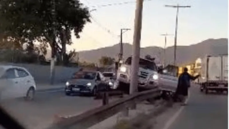 Motorista passa mal e morre na Rio-Santos em Caraguatatuba; veja o vídeo