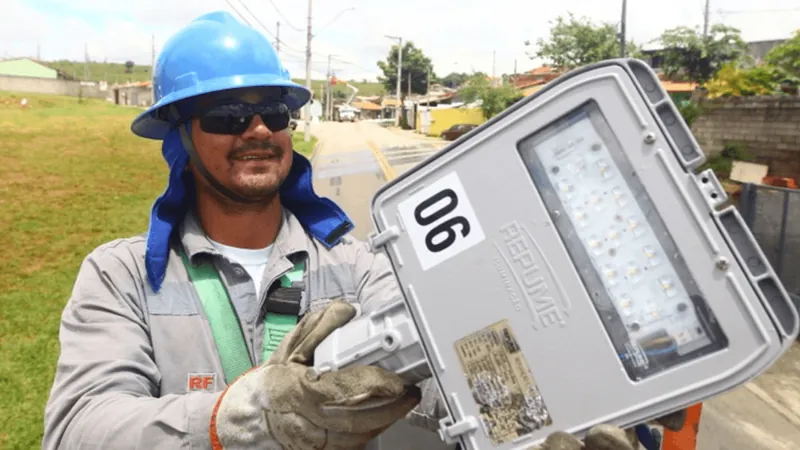 São José dos Campos instala iluminação nas regiões leste, norte e sul