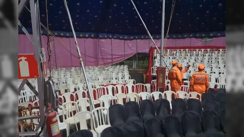 Arquibancada de circo cai e deixa sete feridos em Ipatinga (MG)