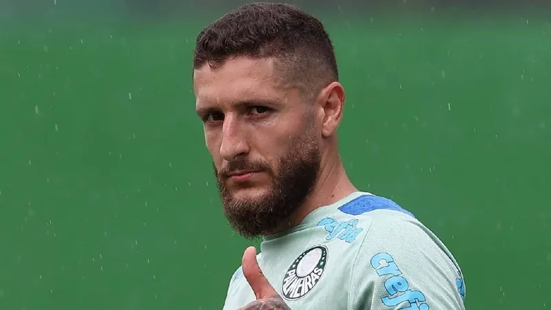 Palmeiras tentará reduzir pena de Zé Rafael por briga em clássico