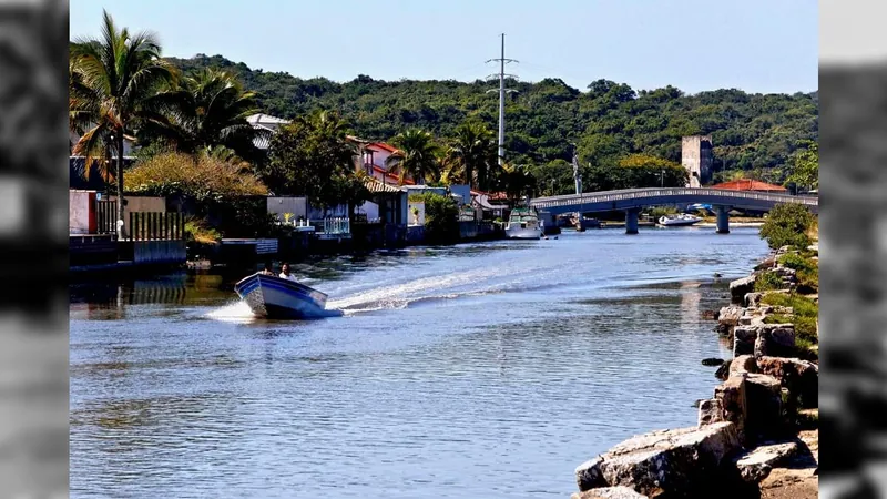 Dragagem do Canal do Itajuru, em Cabo Frio, triplicou a quantidade de pescados na região.