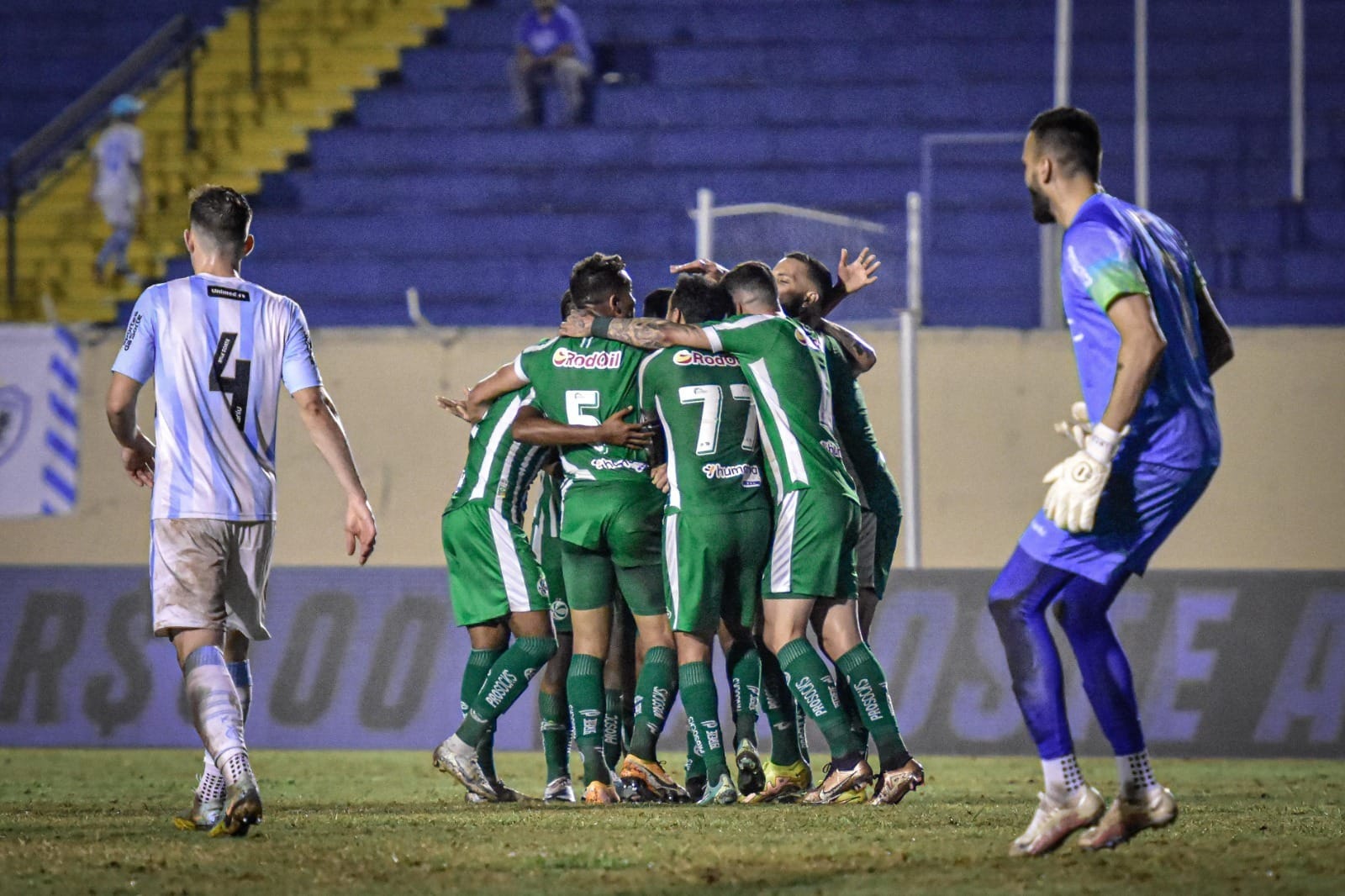 Em bom jogo, LEC empata com Juventude e fica na bronca com juiz