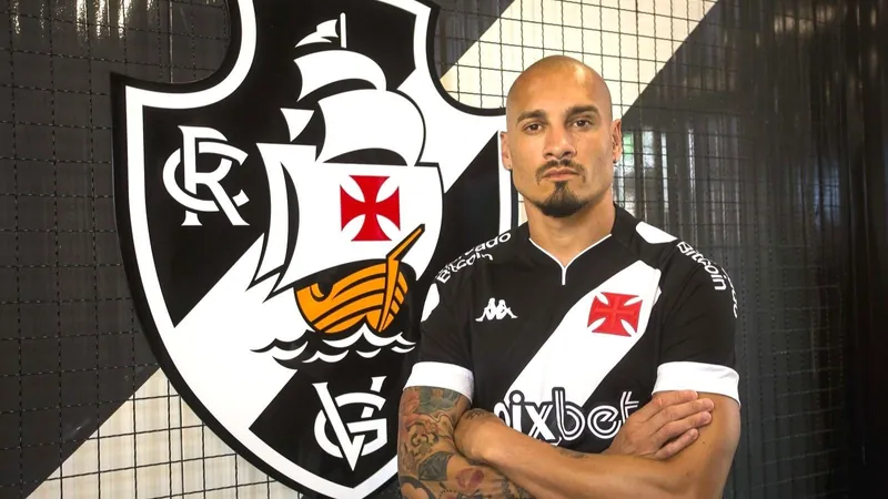 Vasco anuncia a contratação do zagueiro Maicon, ex-Santos