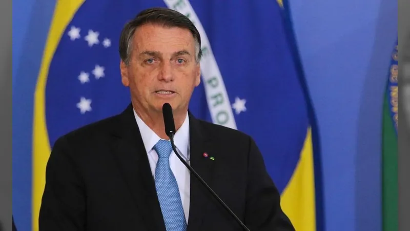 Bolsonaro fica a um voto da inelegibilidade; placar no TSE é de 3 a 1