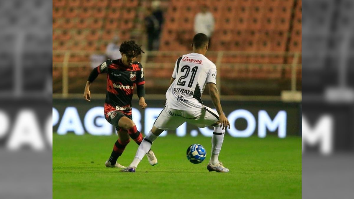 Ponte Preta perde do Avaí, completa 10 jogos sem vencer e vai para o Z-4