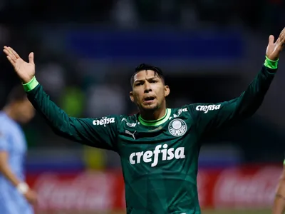 Rony está de saída do Palmeiras? Atlético-MG quer o atacante, mas salário é obstáculo