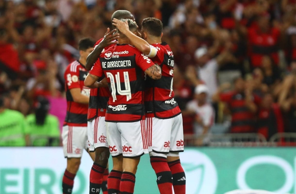 Flamengo e Corinthians se enfrentam neste domingo (14) pelo Campeonato  Brasileiro, TV Rio Sul