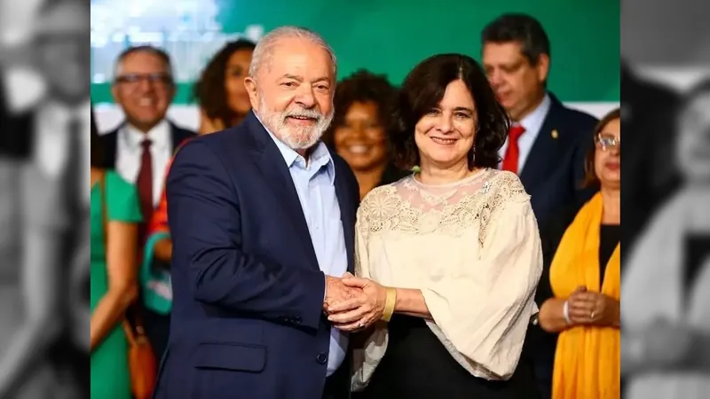 Lula garante a permanência de Nísia Trindade no Ministério da Saúde