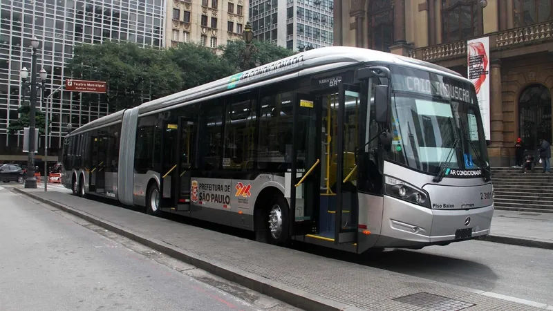 Prefeitura de SP retoma licitação do BRT Radial Leste