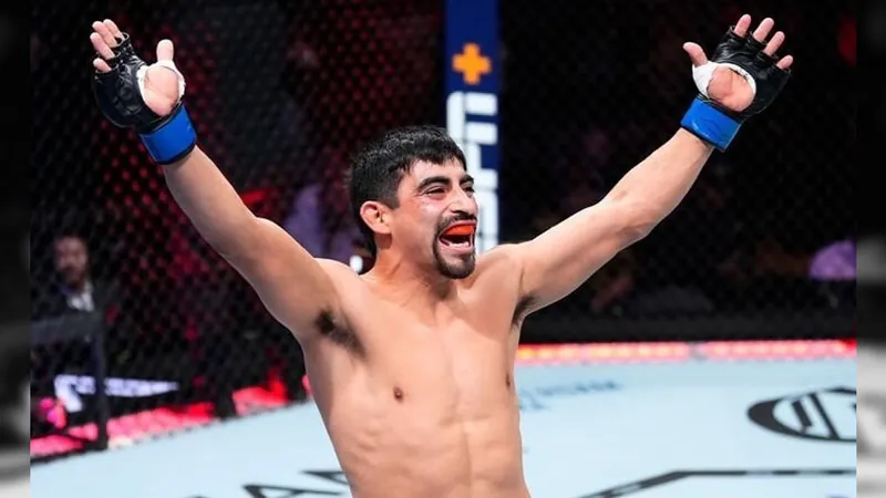 Jesus Aguilar comemora vitória no 1º round no UFC 290