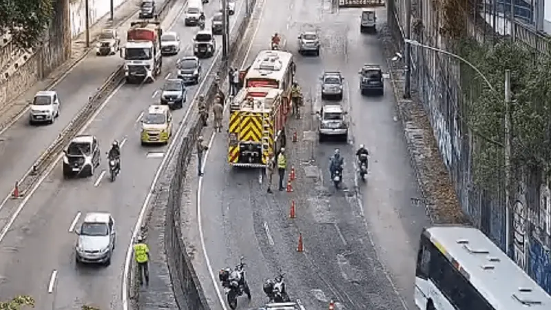 Motociclista morre atropelado na saída do Túnel Rebouças