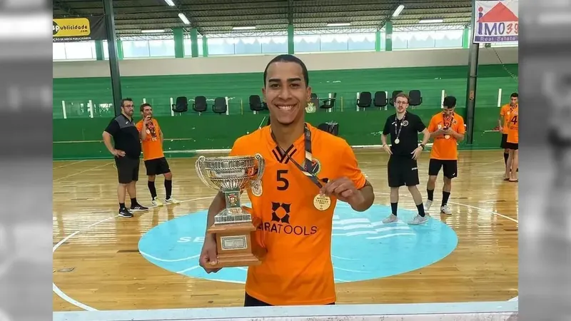 Polícia investiga causas do acidente que levou à morte de jogador de futsal