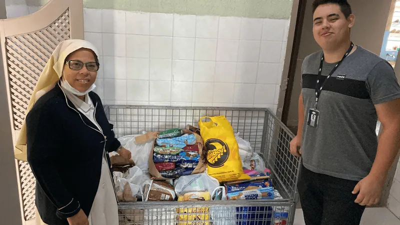 Band Vale entrega doações de alimentos para asilo na região central de SJC