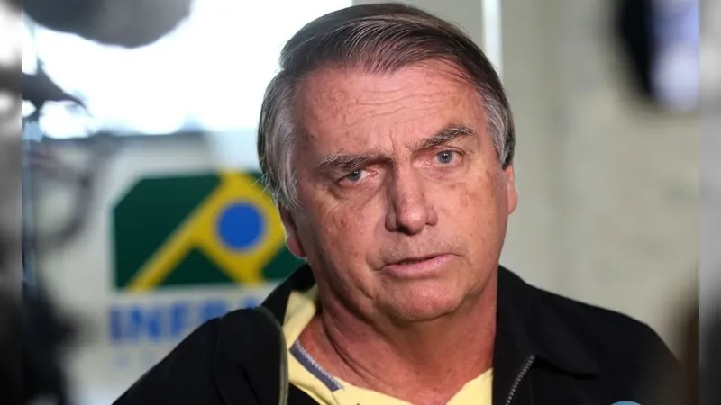 Defesa de Bolsonaro reclama de pedido da PGR sobre dados de seguidores