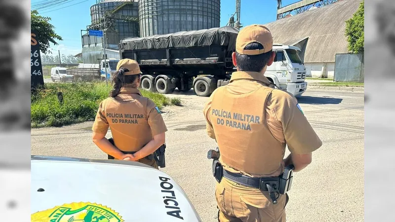 Polícia Militar apreende 10 toneladas de fertilizantes furtados em Paranaguá