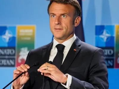 Ultradireita avança nas eleições da França, acumulando 35% dos votos