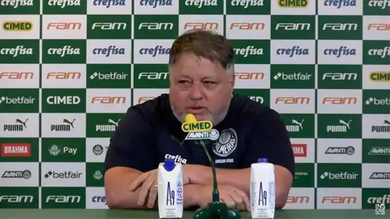 Diretor do Palmeiras admite dificuldade em conseguir novas contratações