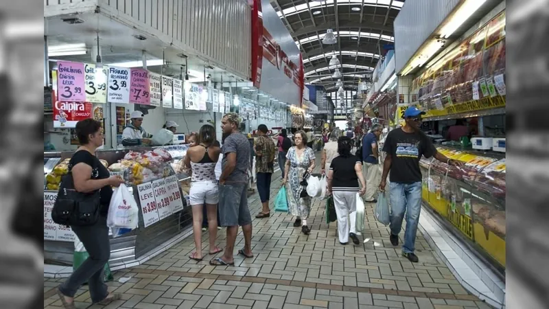 Comércio registra queda de 1% em maio: vendas de carros e motos cresceram