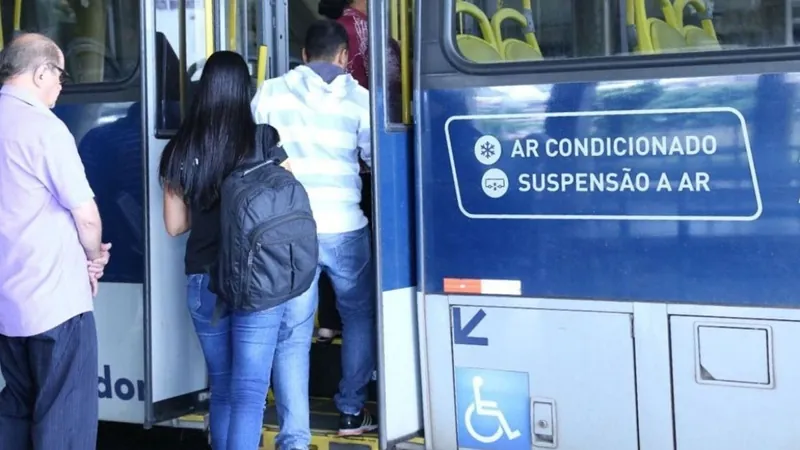 Brasil chega a 84 cidades com passe livre no transporte coletivo