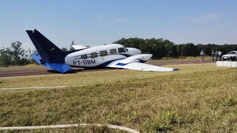 Bimotor enfrenta problemas ao pousar no Aeroporto Municipal de Piracicaba