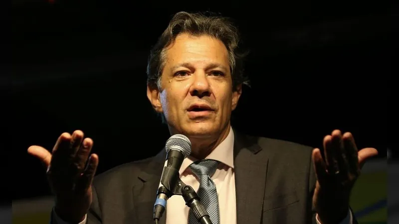 Haddad renova críticas sobre nível da Selic e diz que há espaço para corte