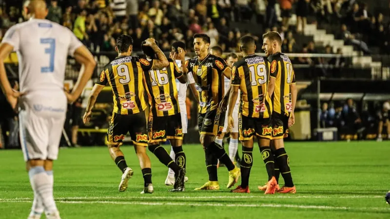 O Tigre venceu o adversário pelo placar de 3 a 0