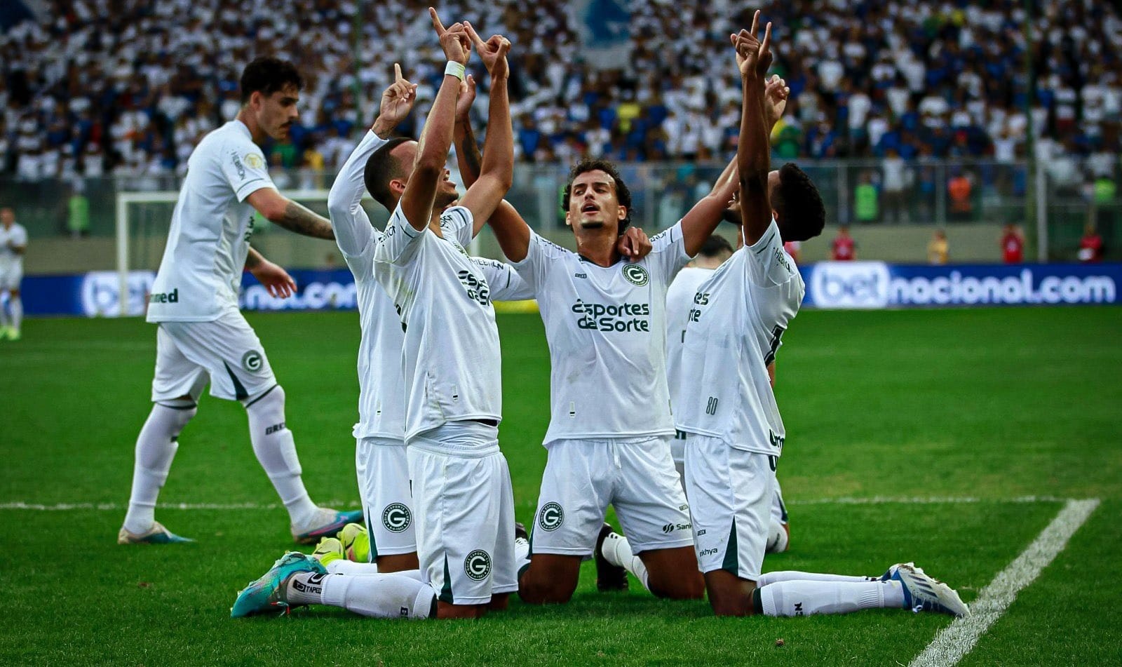 Cruzeiro venceu todos os jogos contra o Goiás no Independência