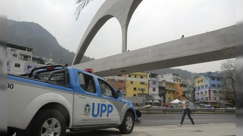 Homem apontado como chefe de facção criminosa é preso na Rocinha