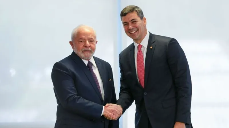 Lula se reúne com presidente eleito do Paraguai nesta sexta-feira em Brasília