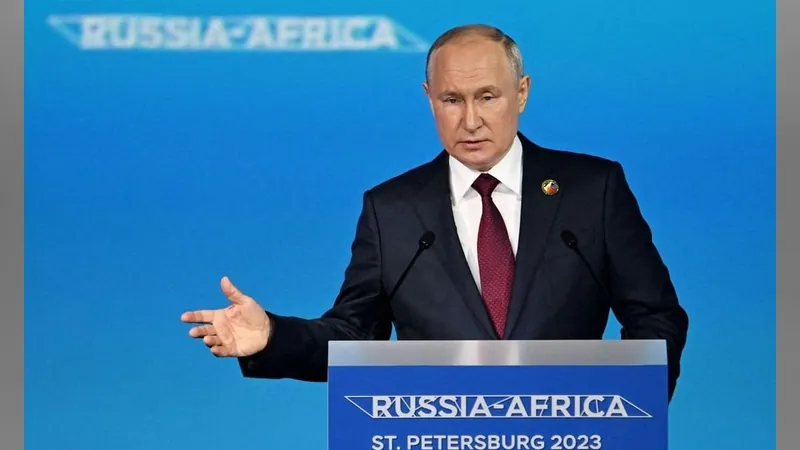 Putin afirma que deve estudar acordo de paz na Ucrânia enviado pela África