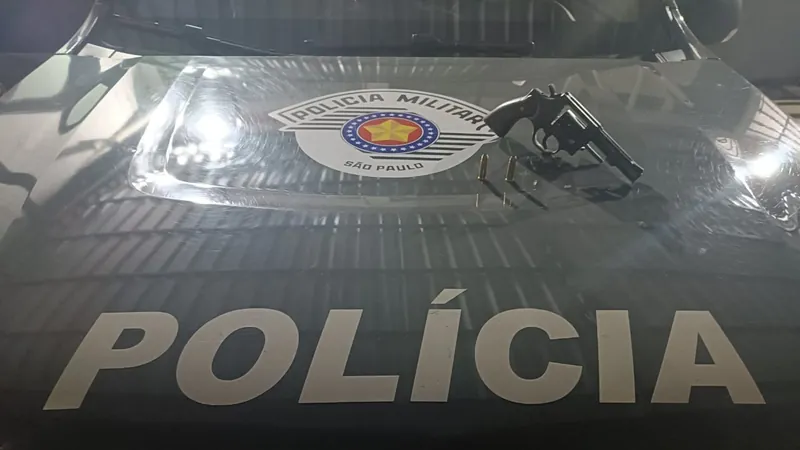 Polícia Militar prende homem com revólver ilegal em São José dos Campos