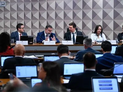 CPMI: ex-Abin diz que informou G. Dias sobre risco de invasão aos Poderes