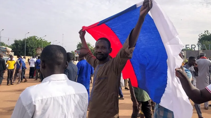 França e Itália vão retirar cidadãos da União Europeia do Níger